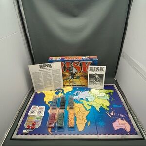 1998 Risk Board Game by Parker Brothers Complete in Very Good Condition